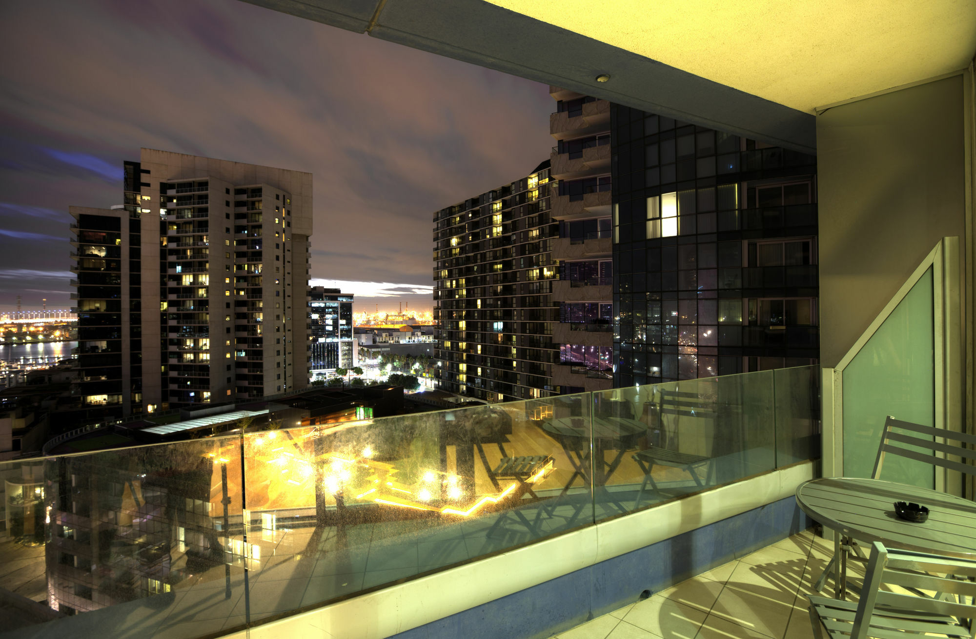 Acd Apartments Melbourne Eksteriør billede